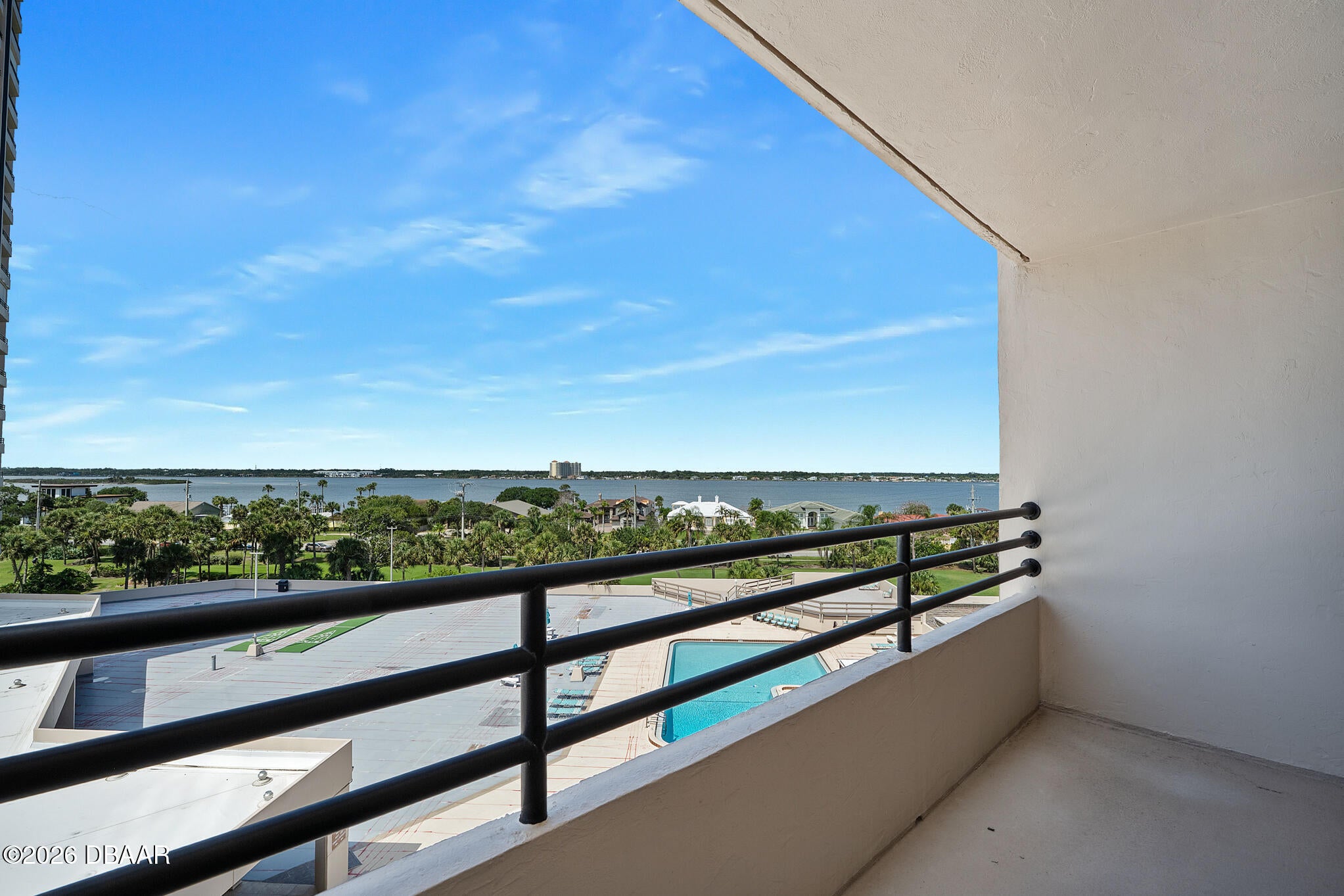 1 Oceans West Boulevard