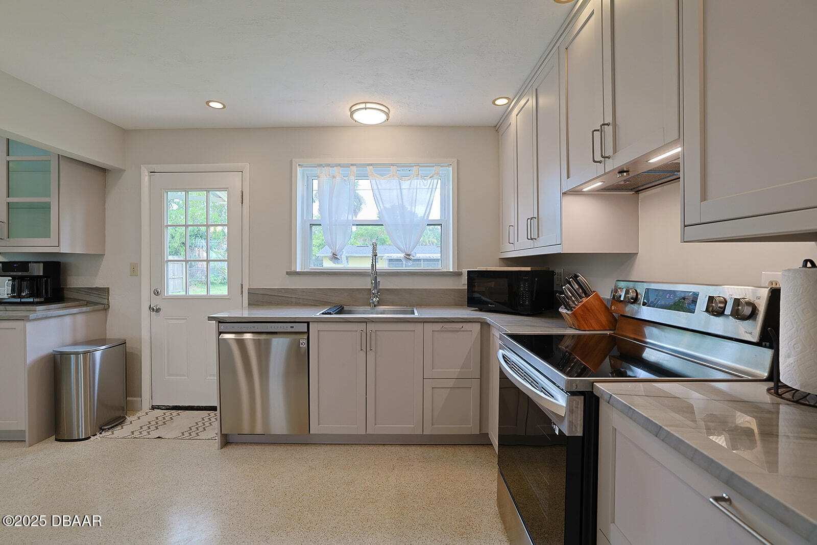 1238 Suwanee Road