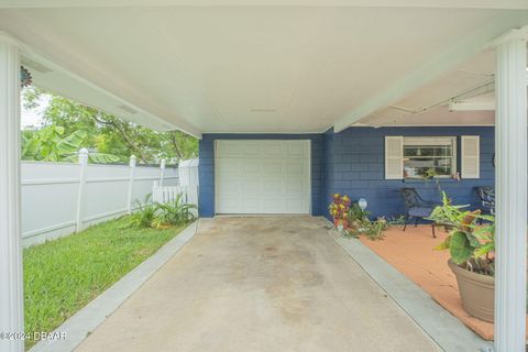 A home in South Daytona