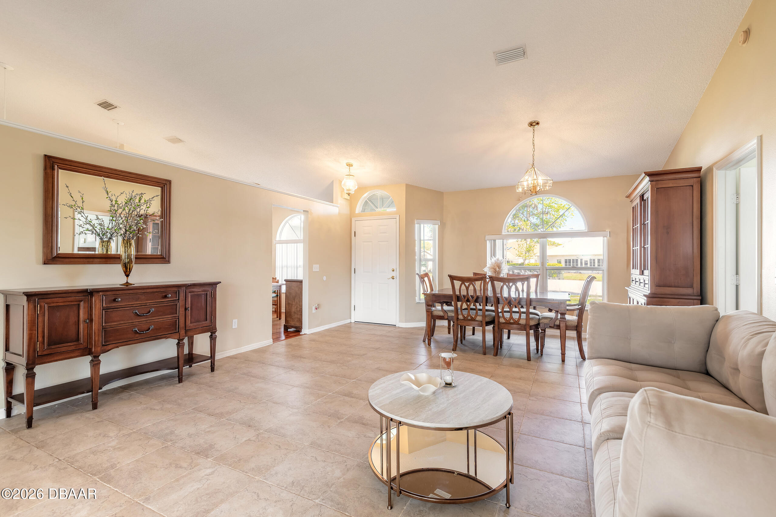 109 Brookhollow Circle