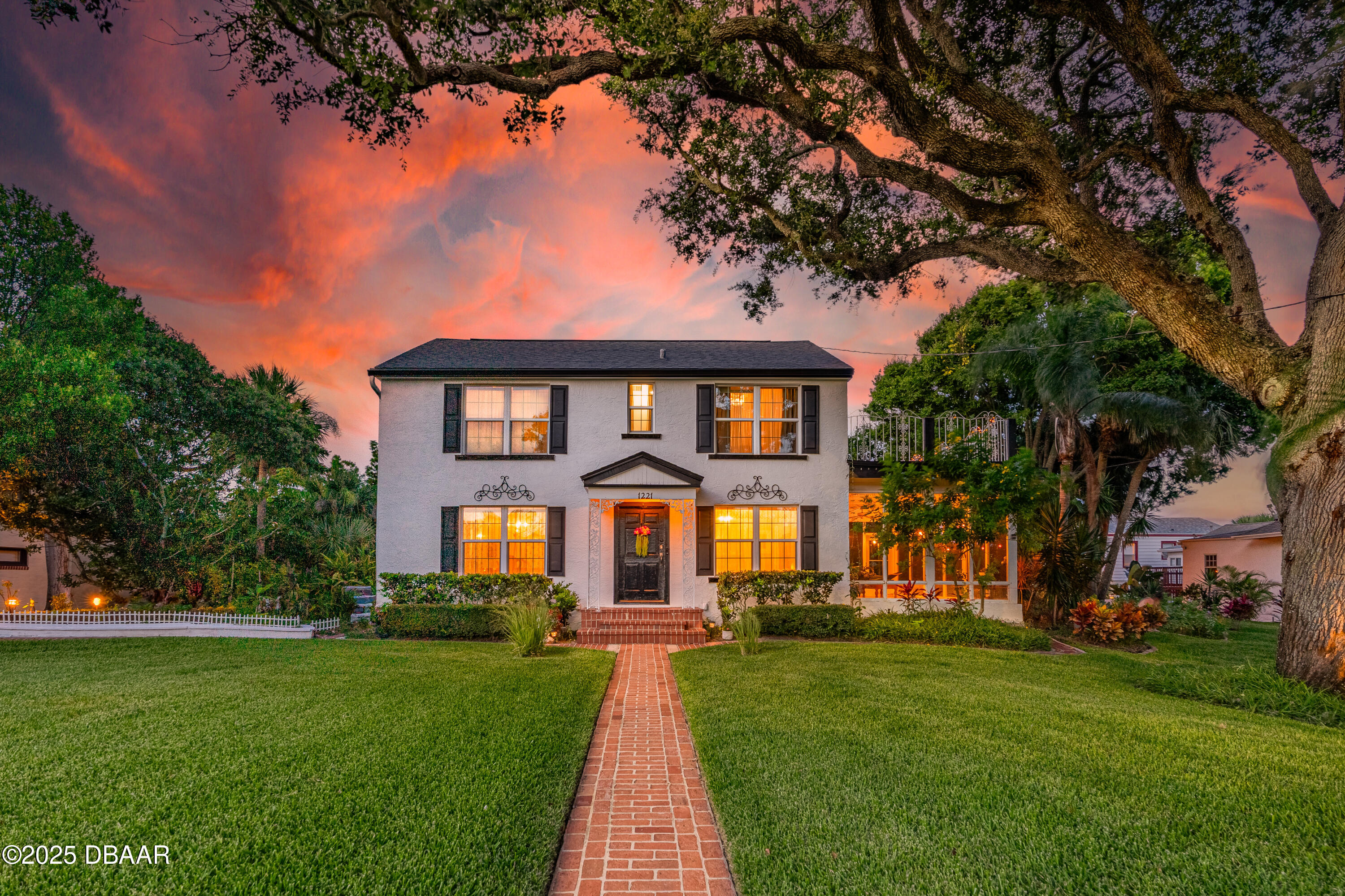 1221 Gamble Place