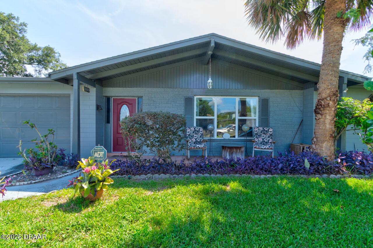1209 Sunland Road