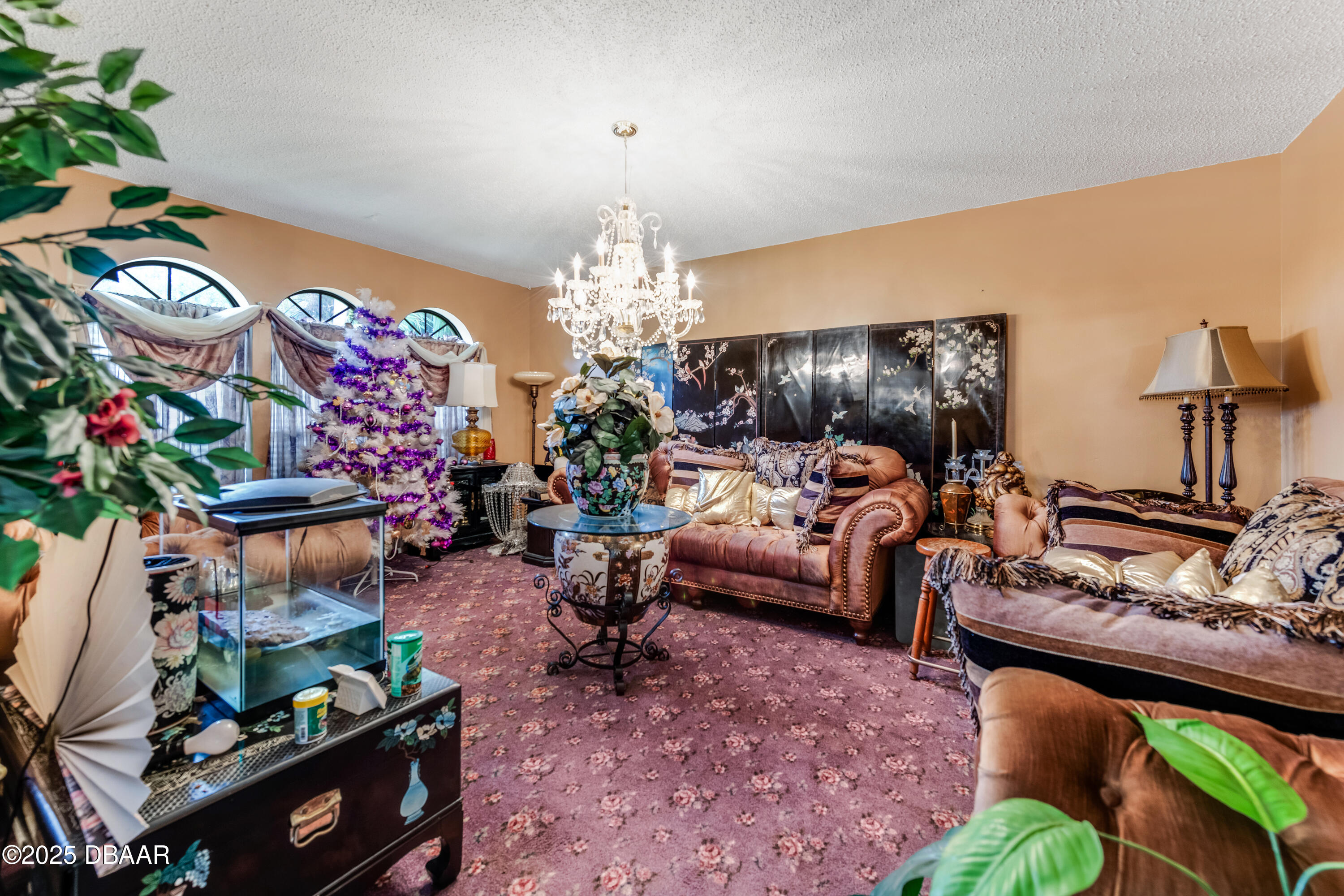 2 Leisure Wood Way