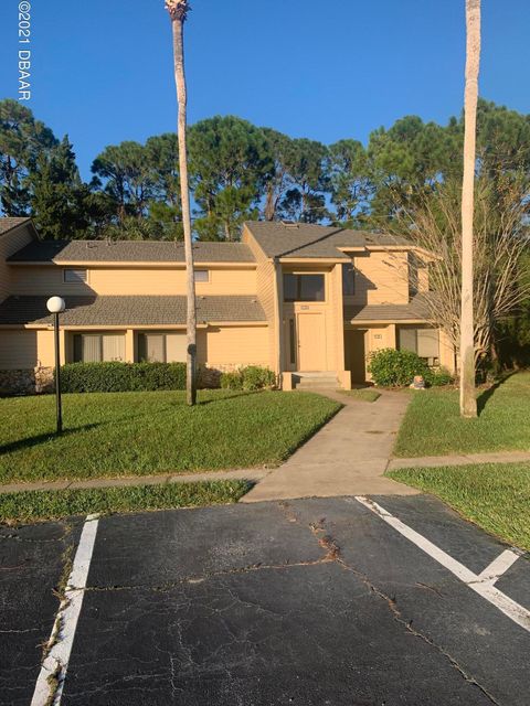 A home in Daytona Beach