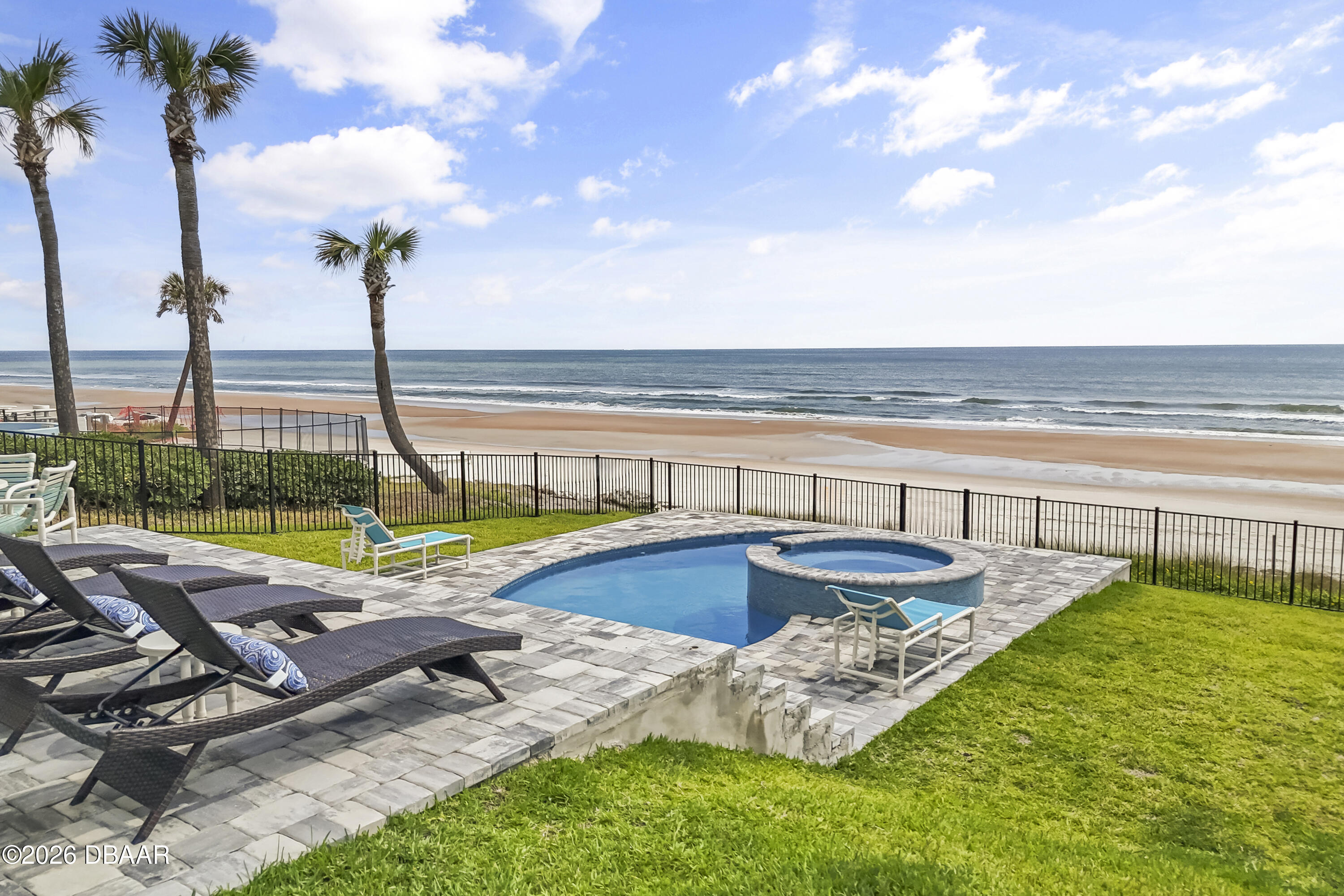 2709 S Atlantic Avenue