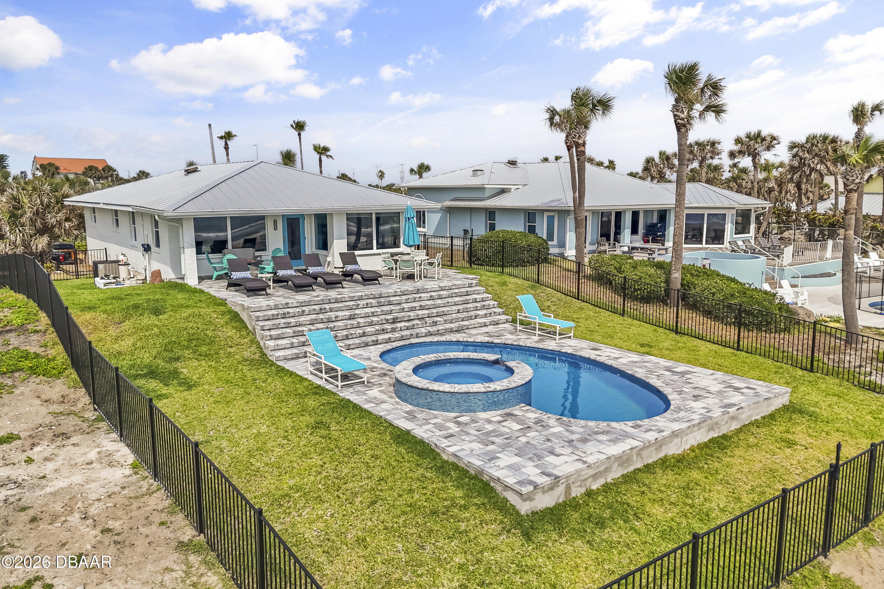 2709 S Atlantic Avenue