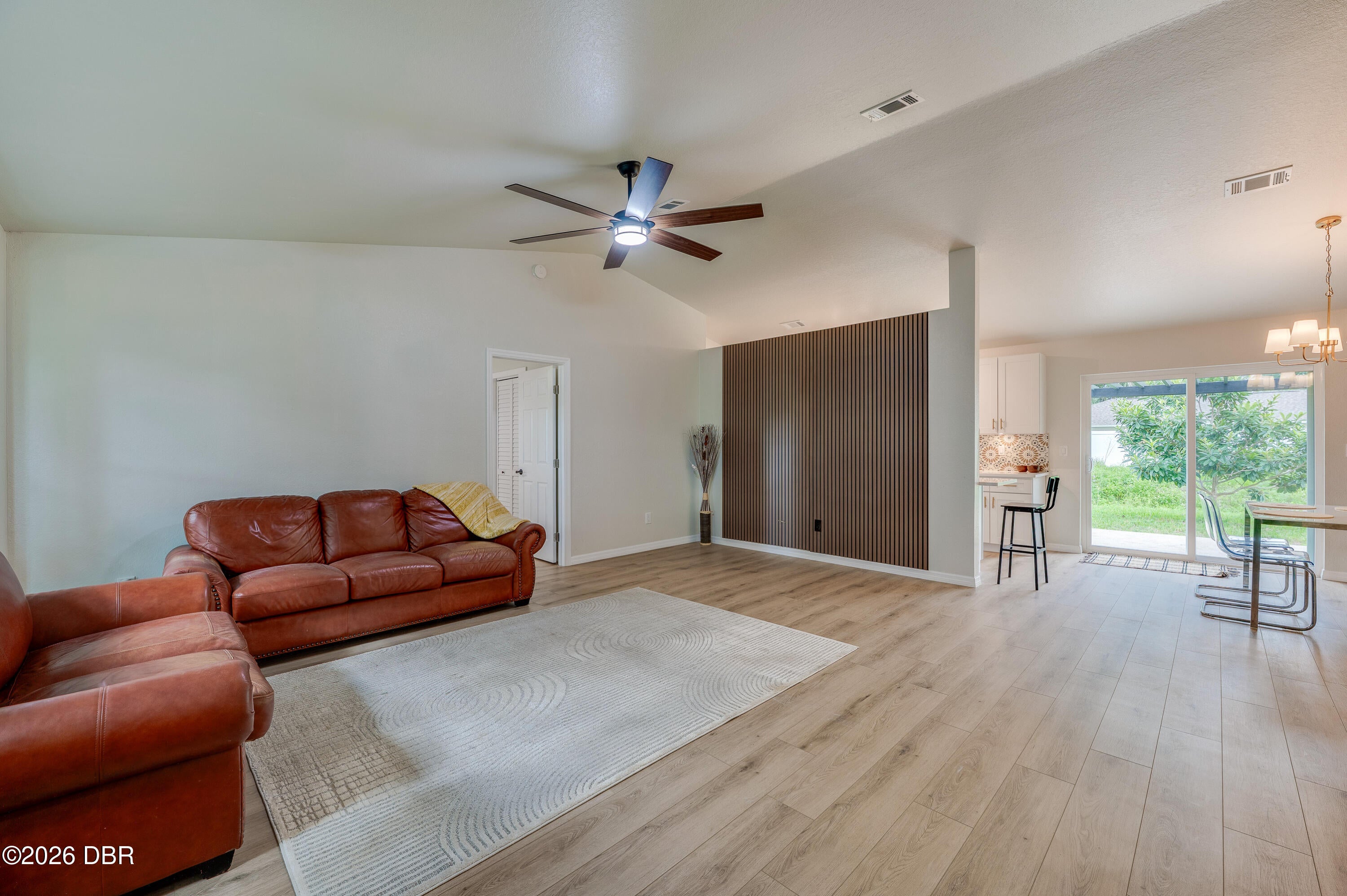 2911 Vista Palm Drive