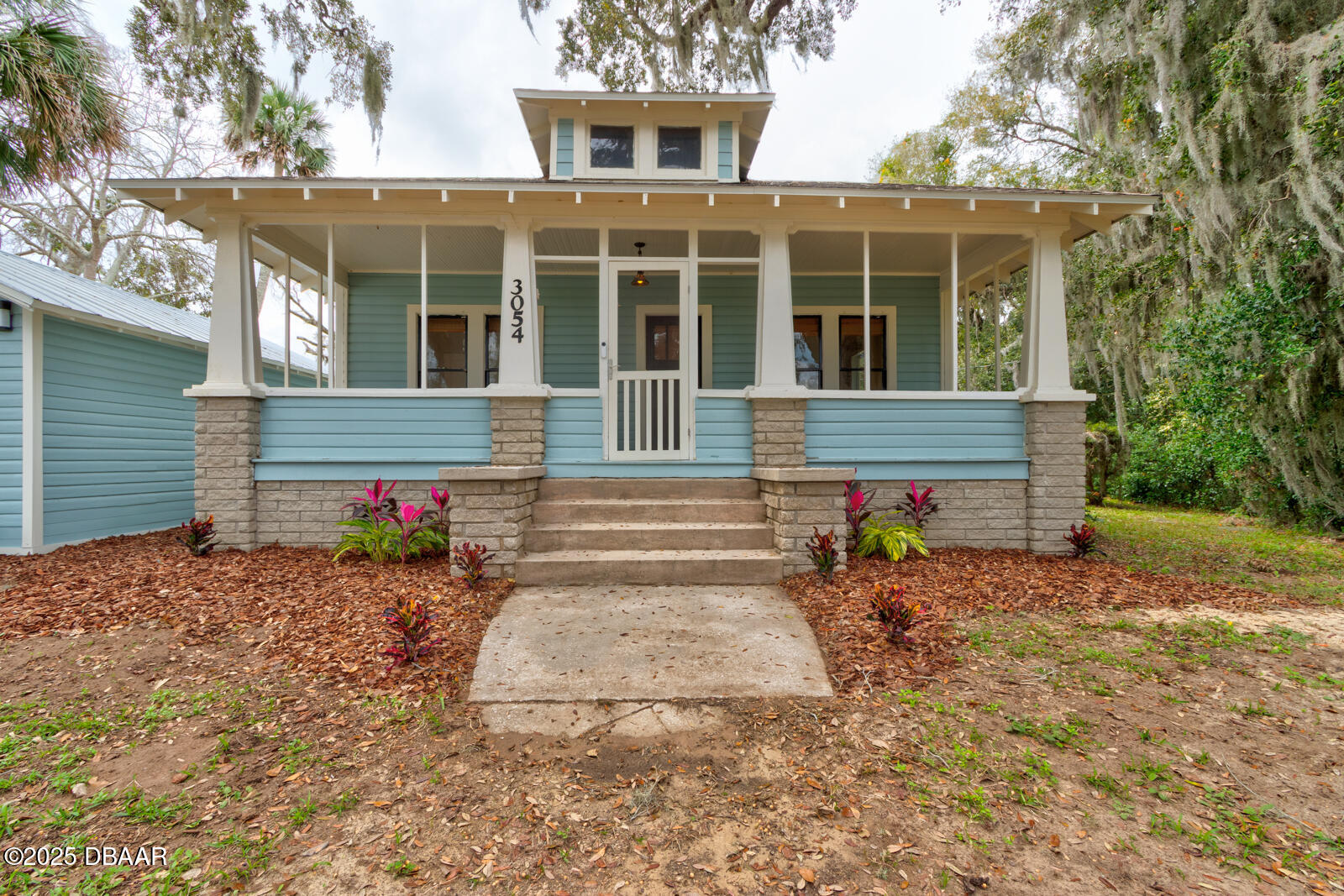 3054 N Dixie Freeway