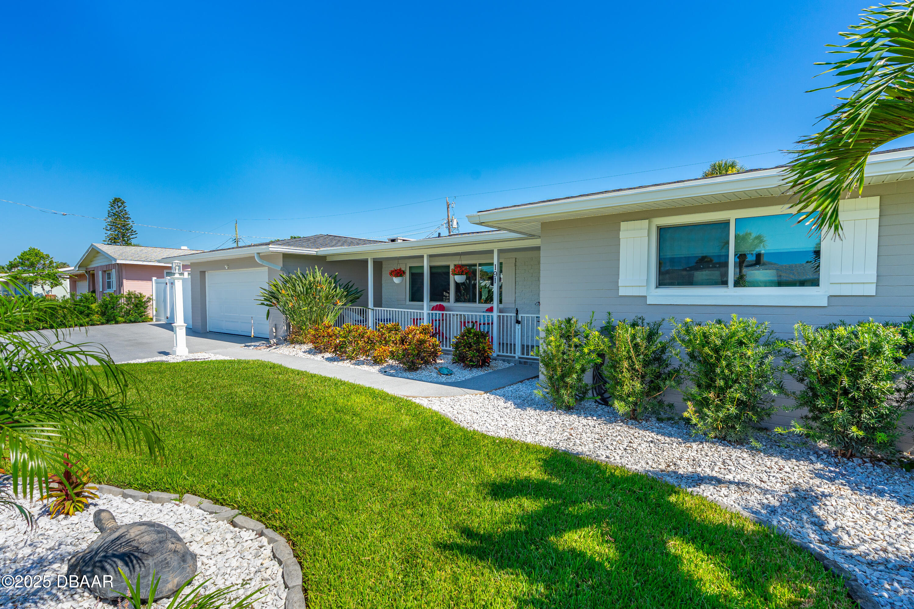 191 Ellicott Drive