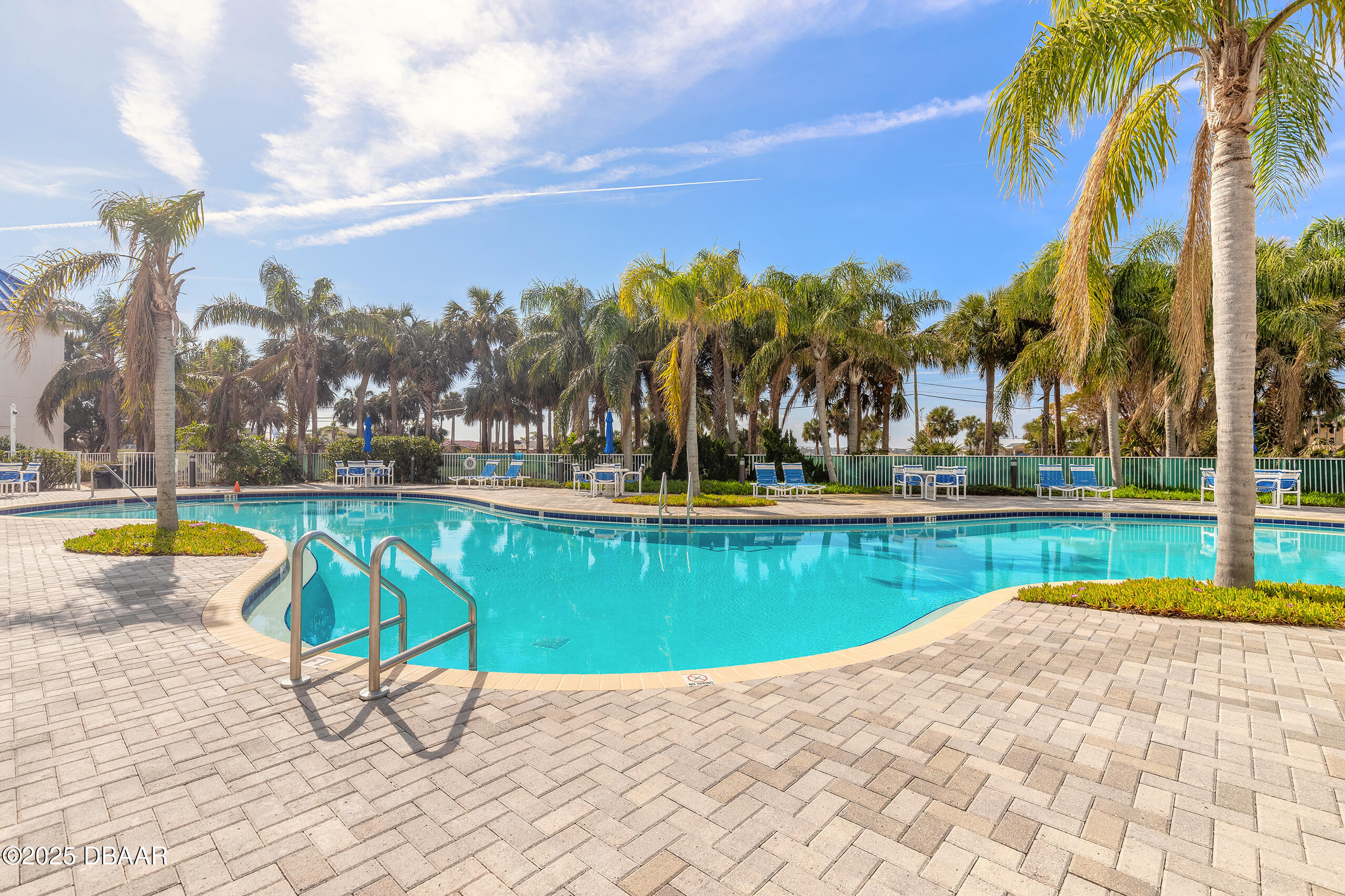 2 Oceans West Boulevard 104