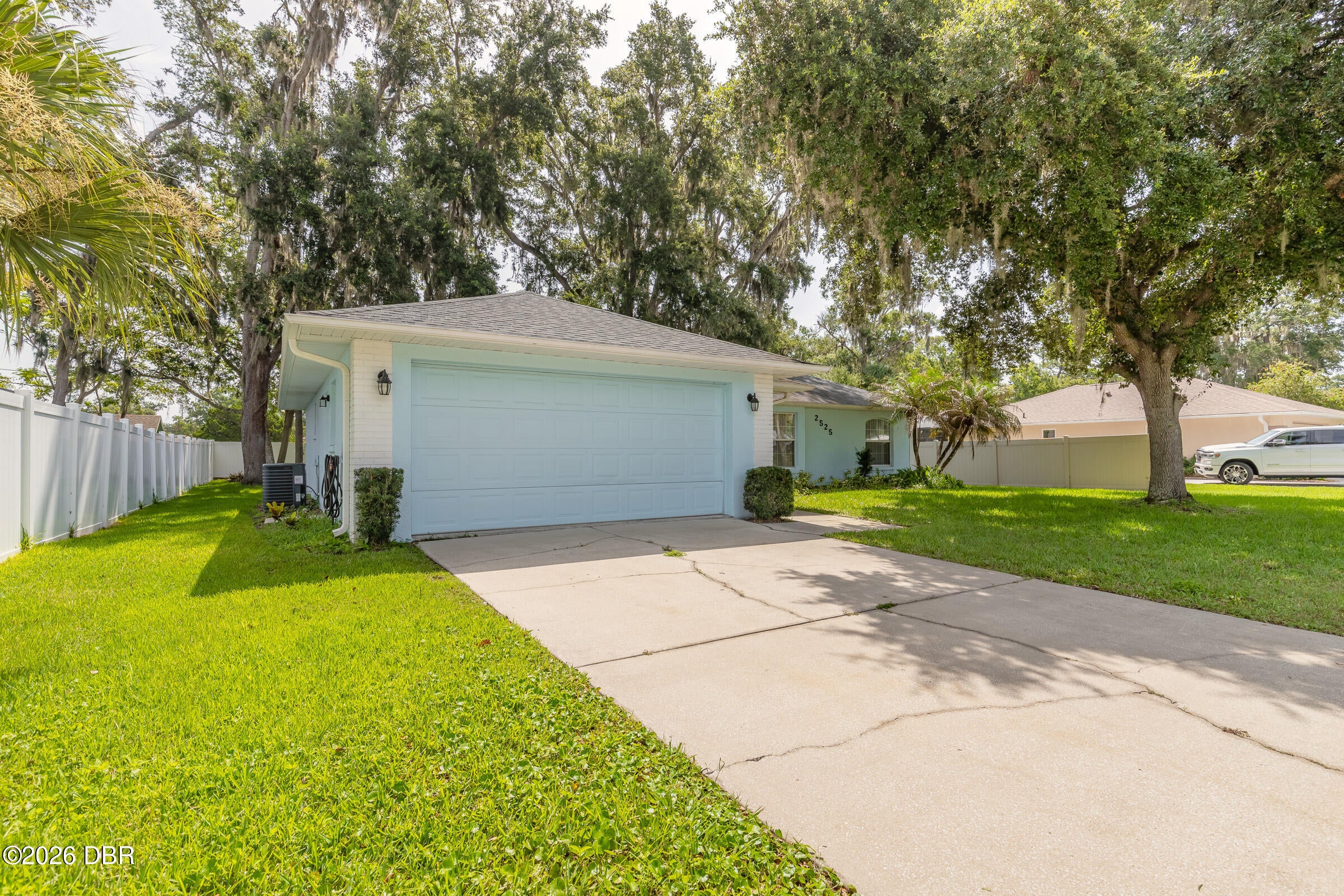 2525 Royal Palm Drive - Photo 3