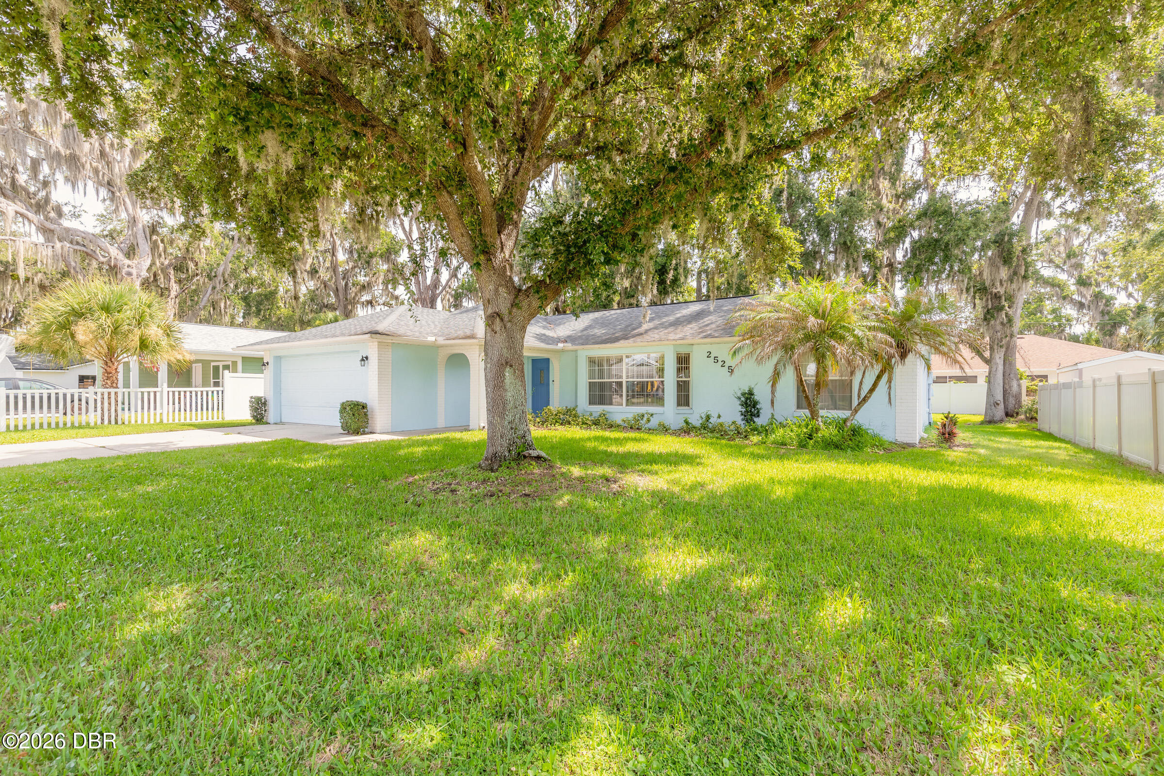 2525 Royal Palm Drive - Photo 4