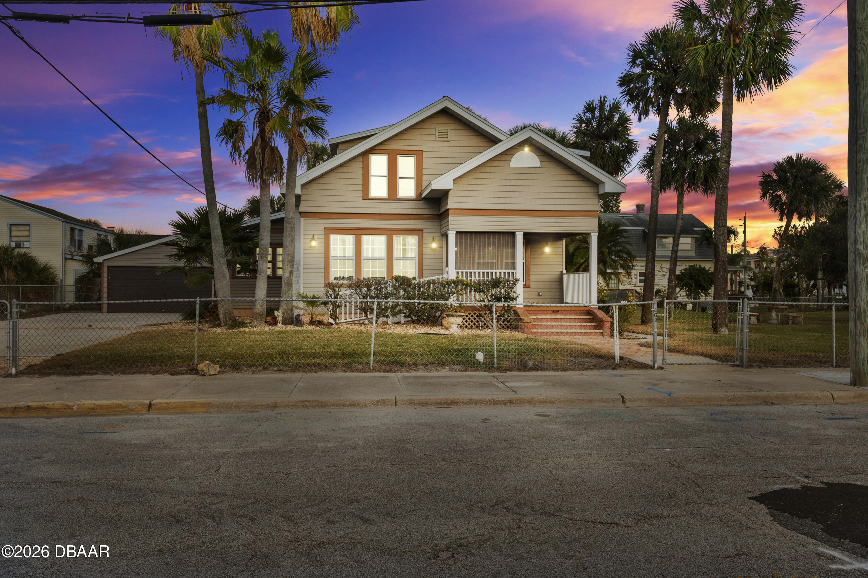 409 S Grandview Avenue