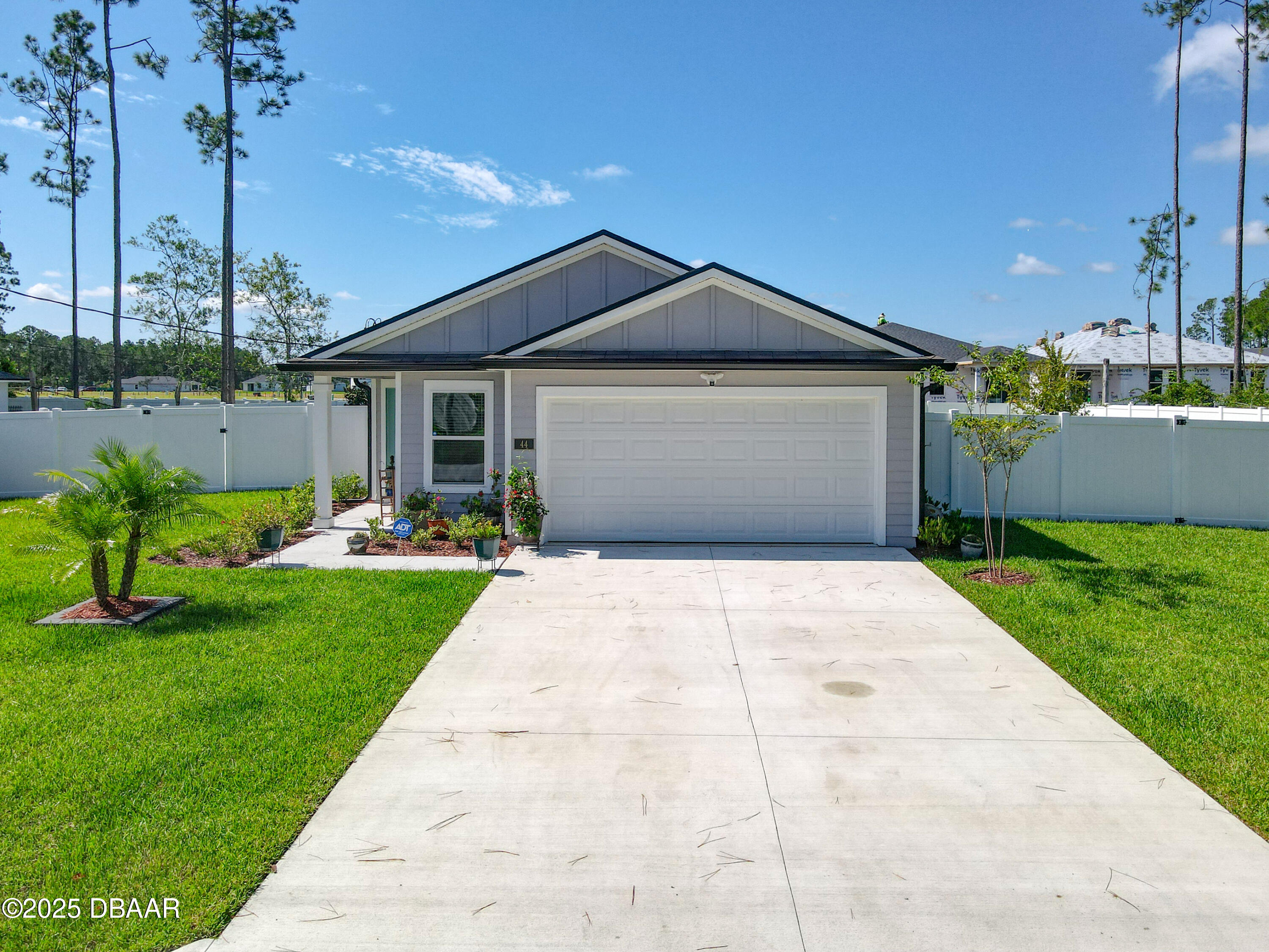 44 Llewellyn Trail