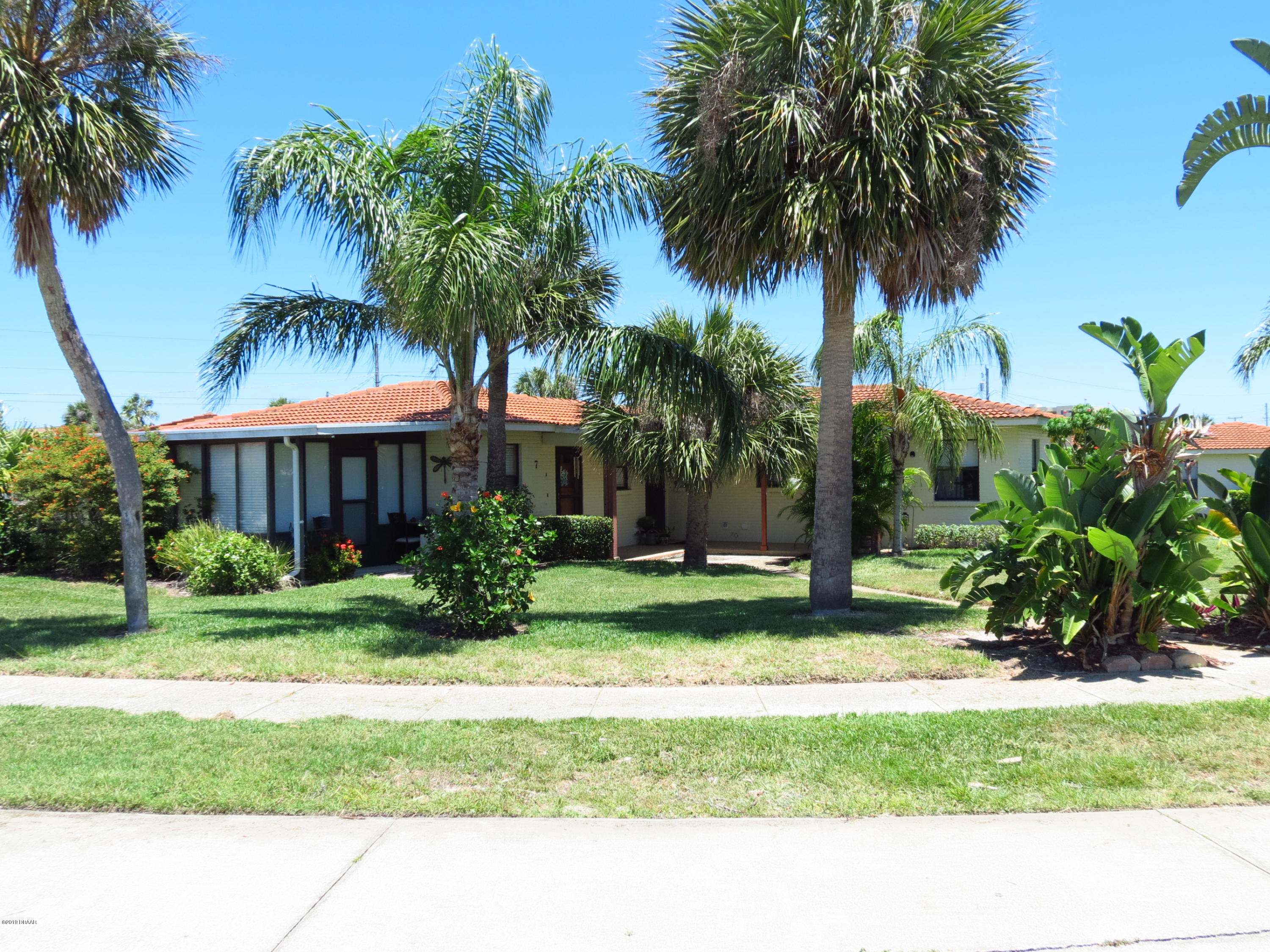 Photo 1 of 21 — 7 Oriole Circle B, Ormond Beach, FL 32176