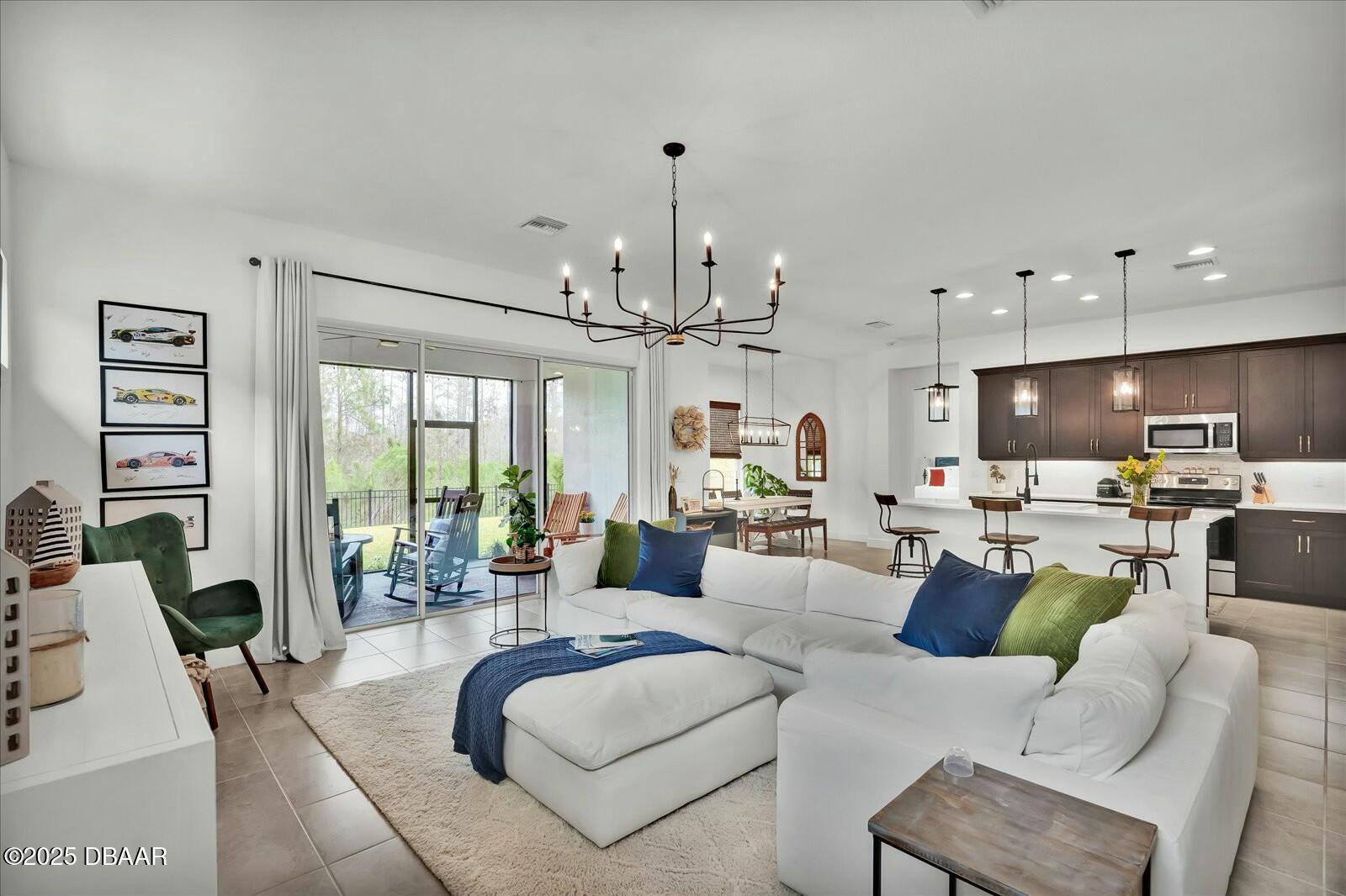 540 Mosaic Boulevard