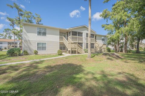 A home in South Daytona