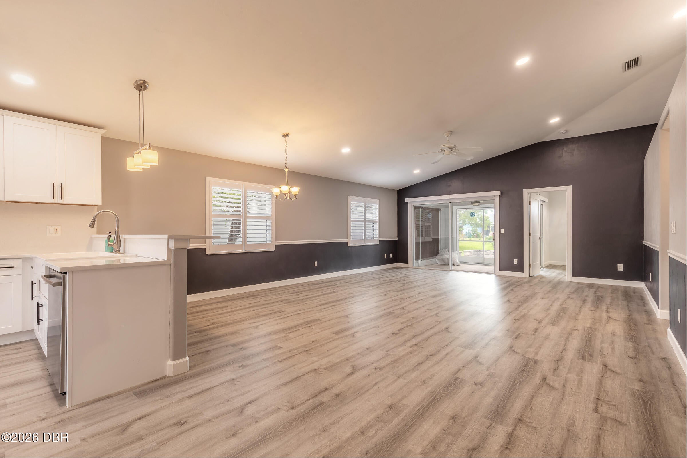 656 Middlebury Loop - Photo 4
