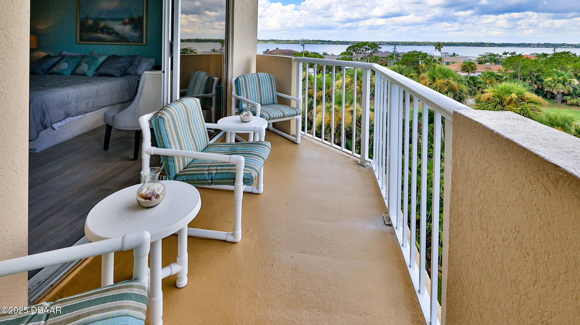 3 Oceans West Boulevard 5B4