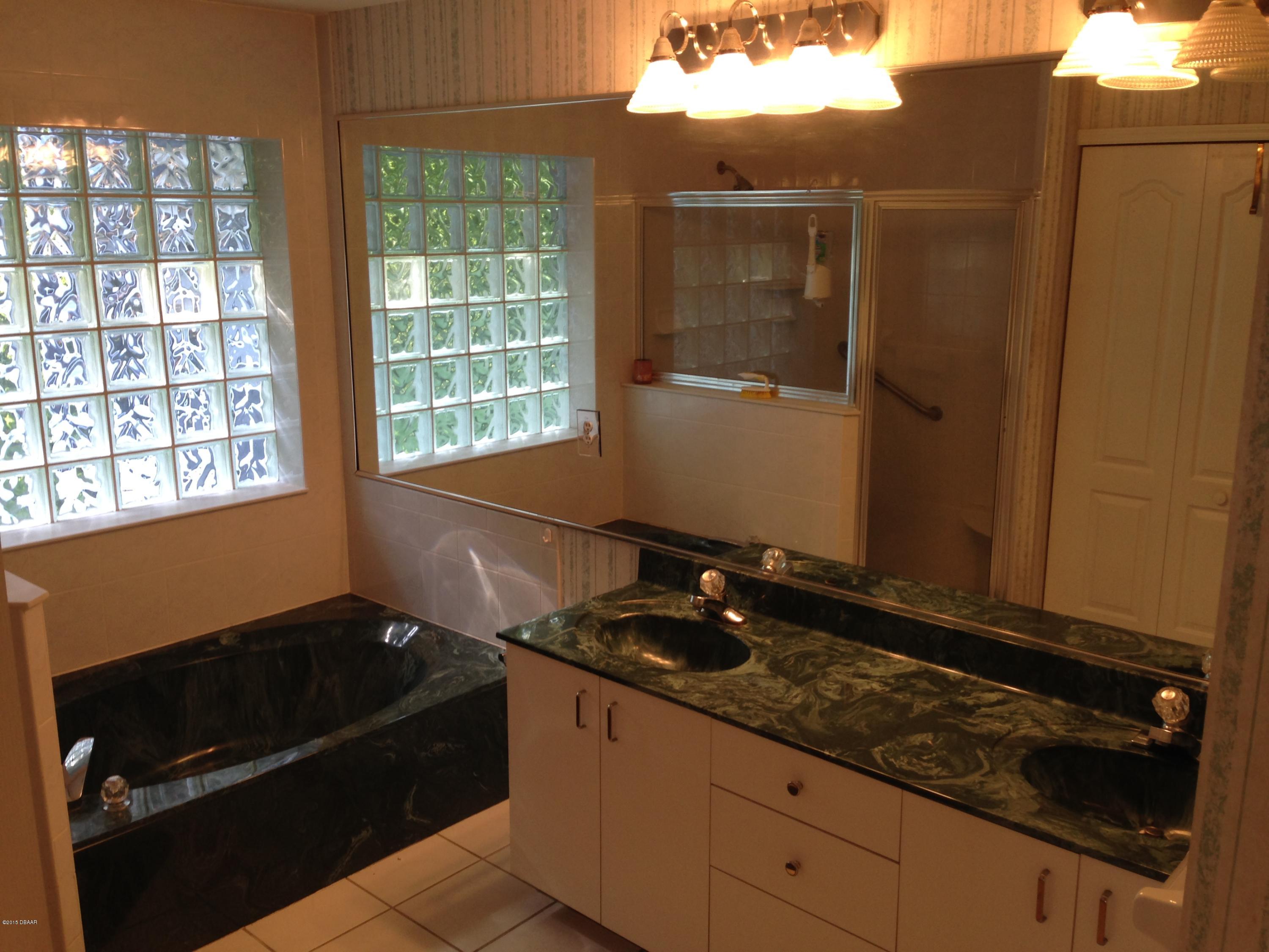 Photo 1 of 31 — 37 China Moon Drive, Ormond Beach, FL 32174