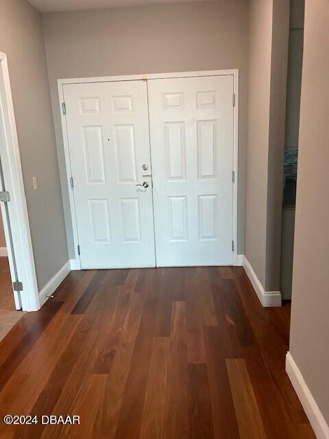 2801 S Ridgewood Avenue