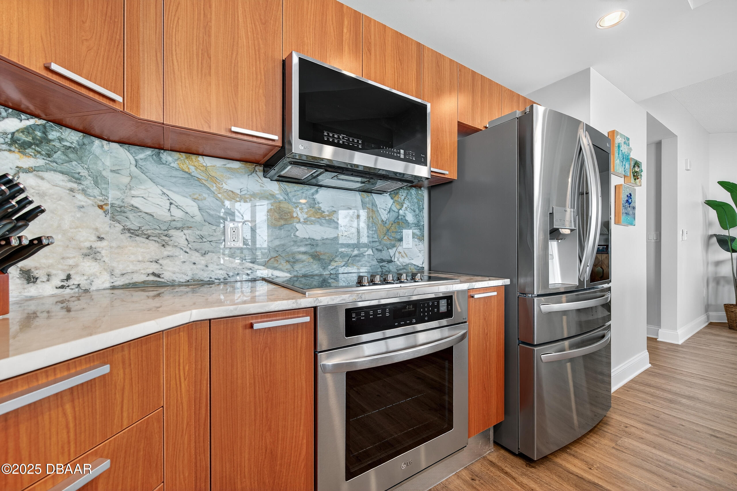 231 Riverside Drive 1602