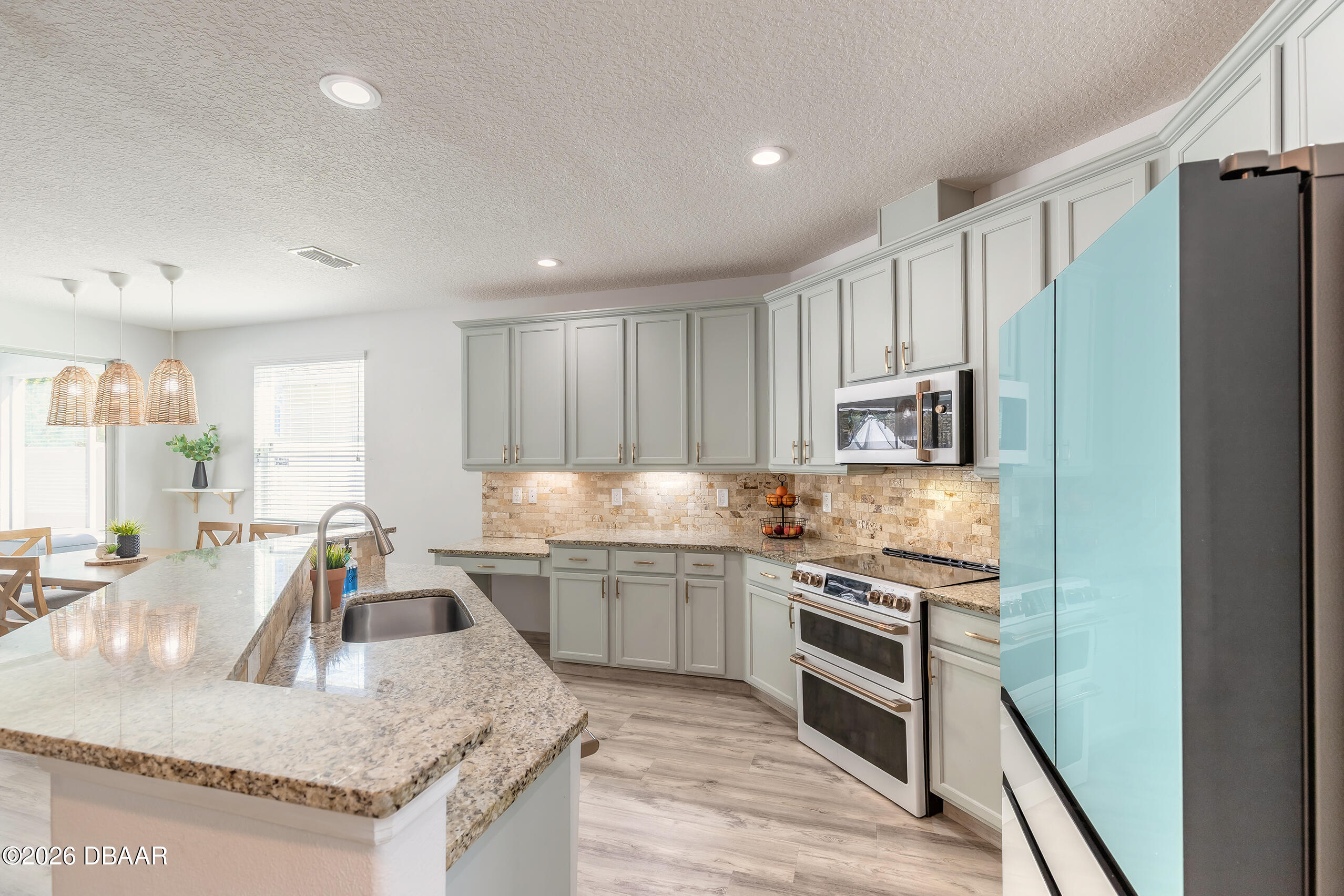 1215 Cap Diville Avenue