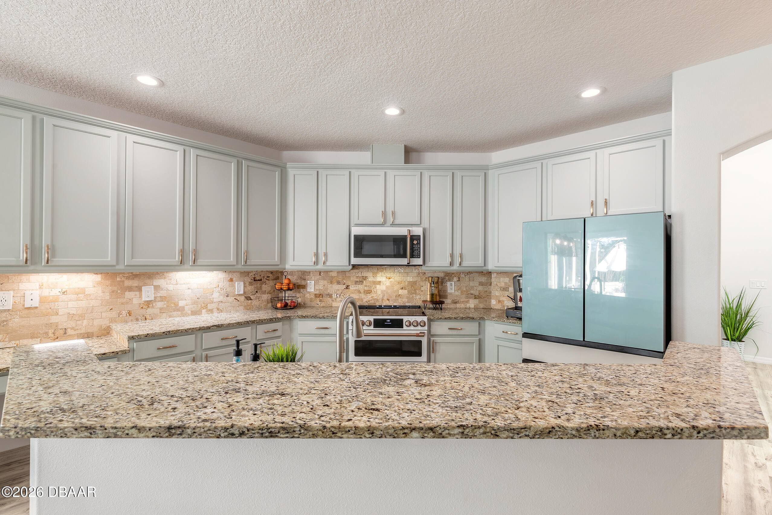 1215 Cap Diville Avenue