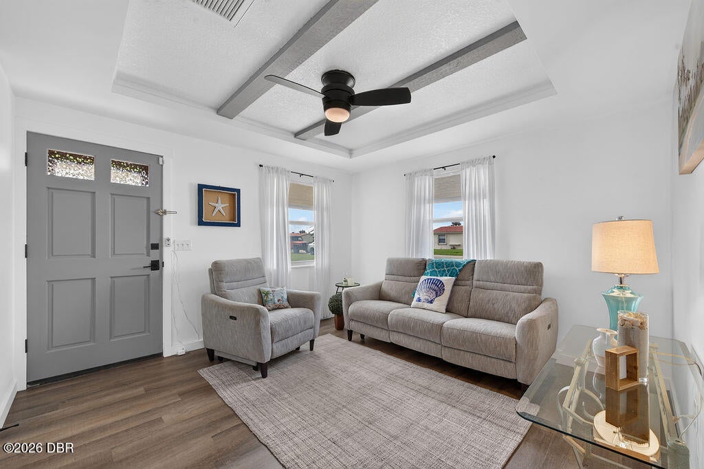 601 Robin Road