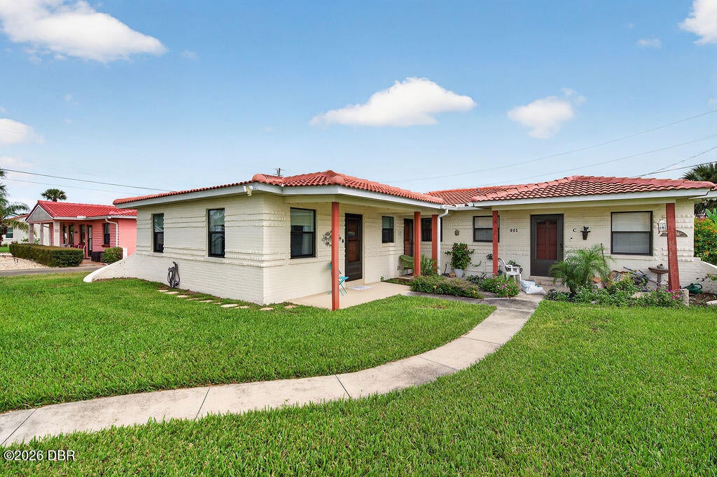 601 Robin Road