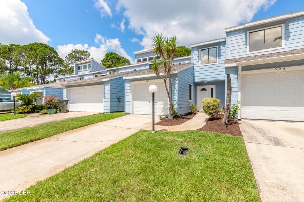 100 KINGBIRD CIR, DAYTONA BEACH, FL 32119 - Image 2b9fe155e5f84d019d56e29cb4fc08d3/1644169744