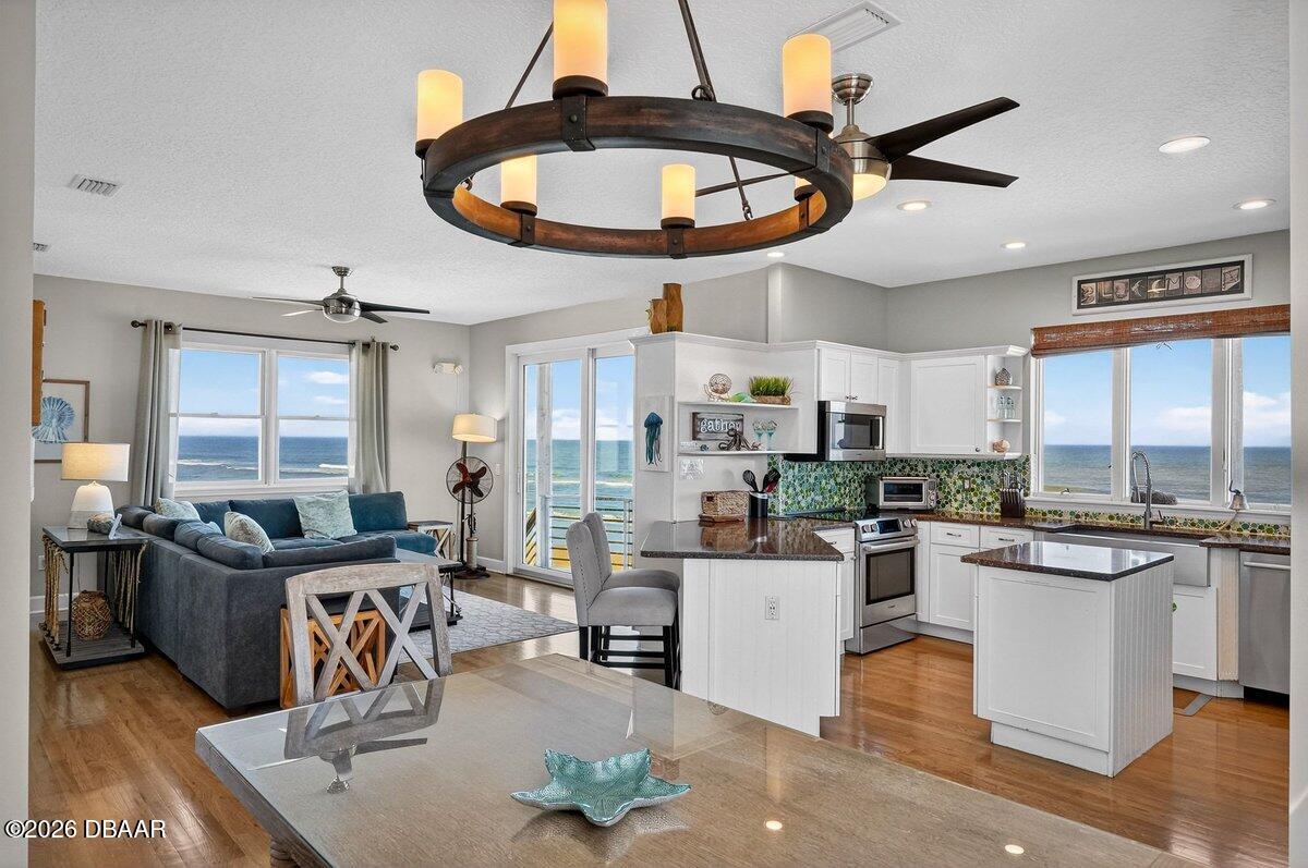 3319 N Ocean Shore Boulevard