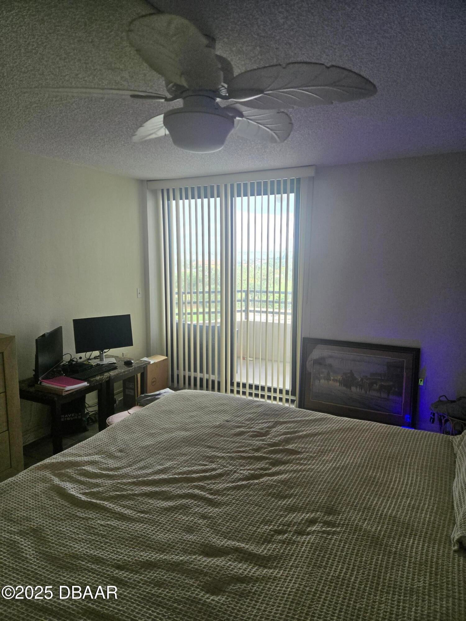 1 Oceans West Boulevard