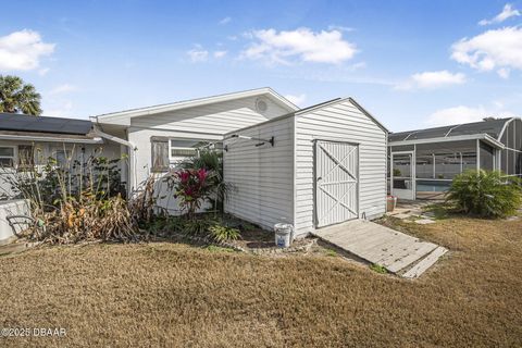 A home in DeLand