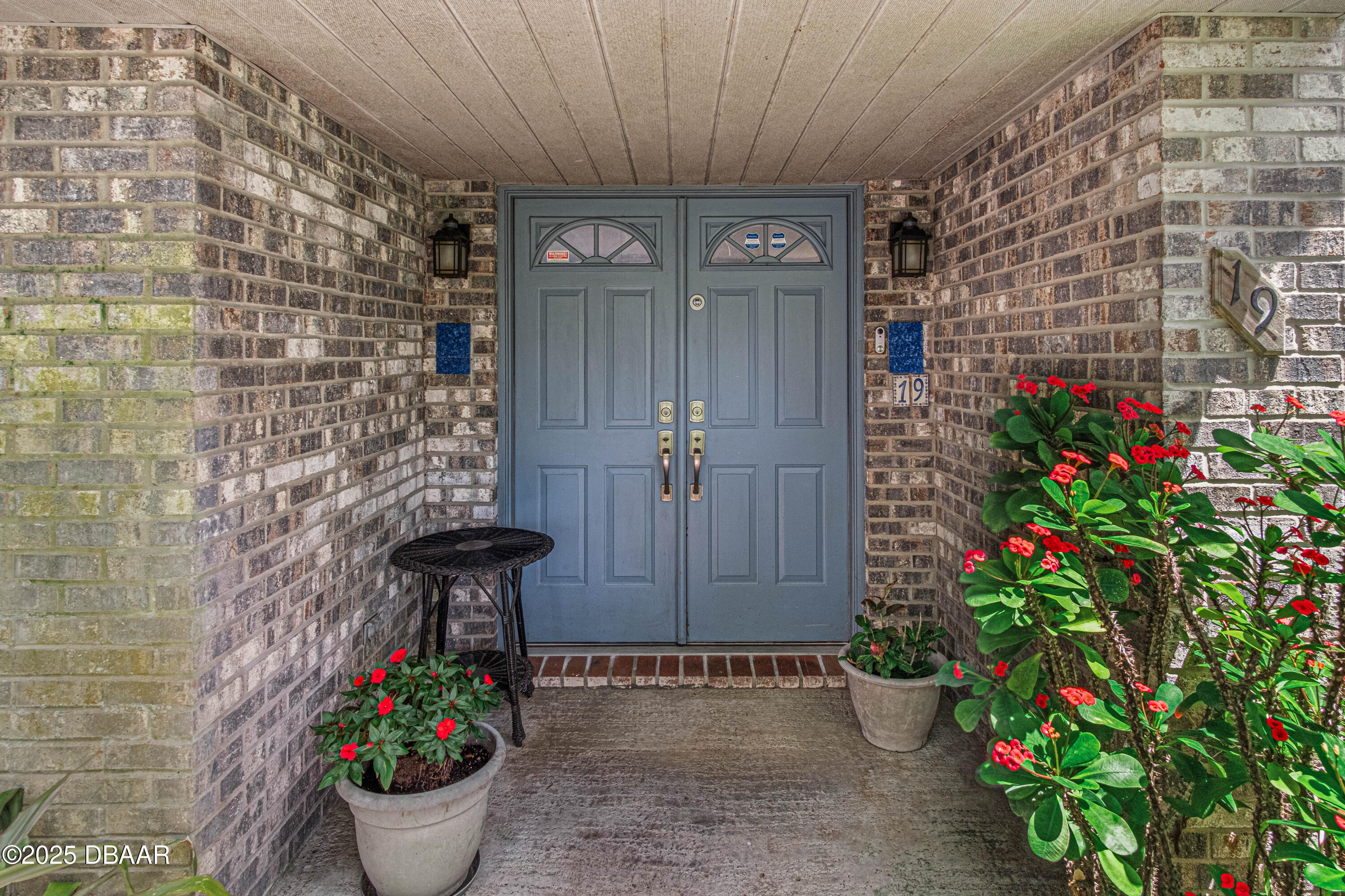 19 Queen Anne Court