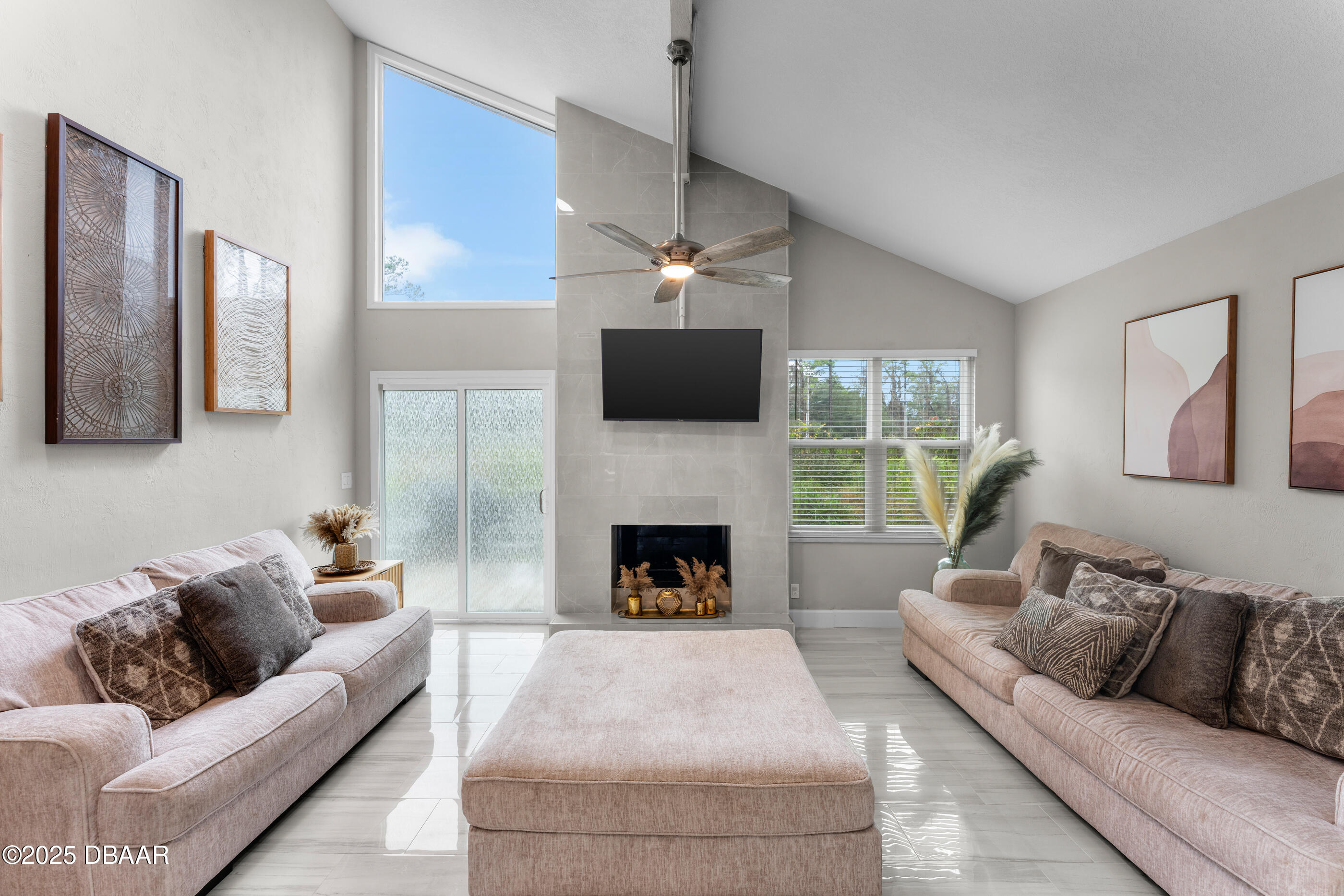 64 Ravenwood Court