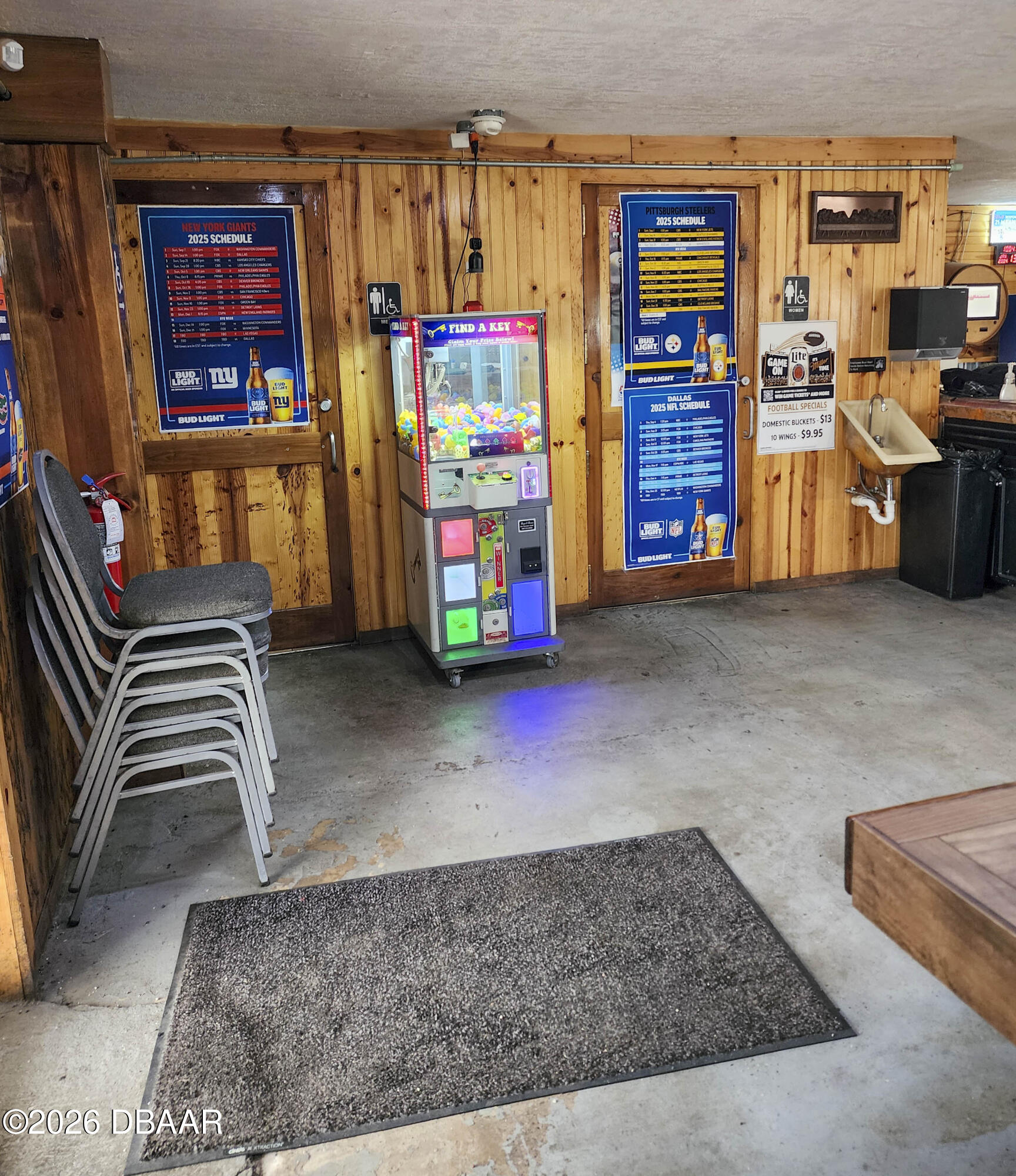 5901 S Ridgewood Avenue