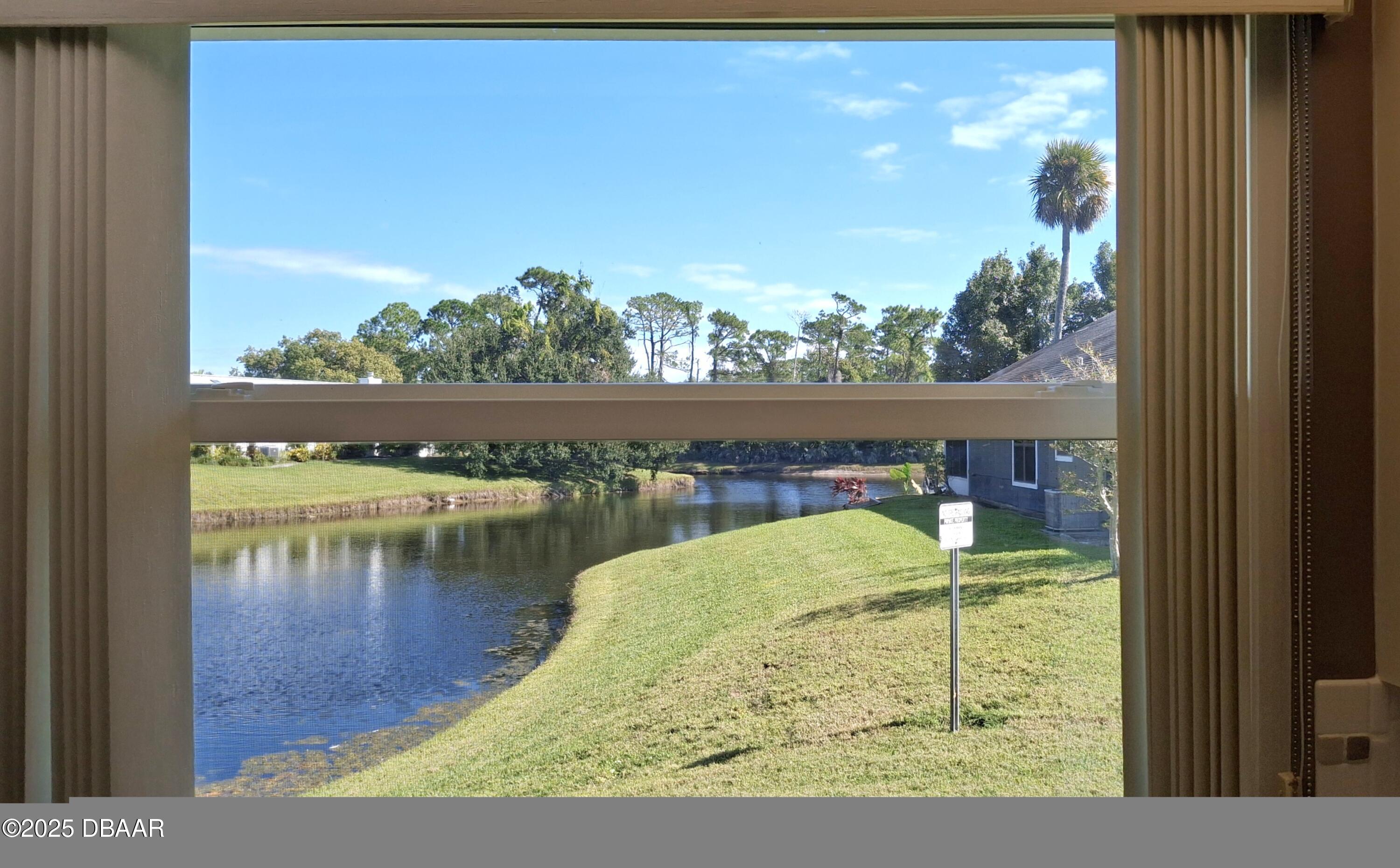 982 Breezemont Court