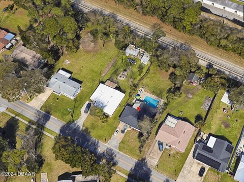 A home in South Daytona