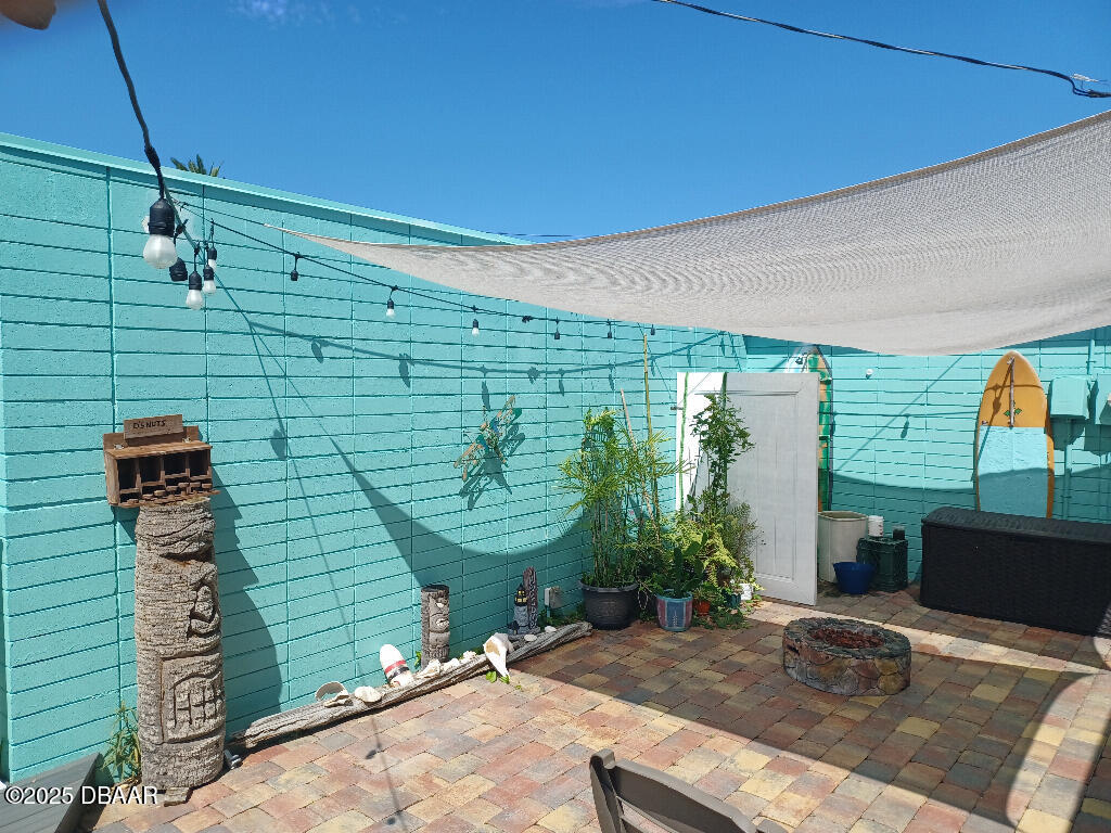 120 Venetian Way