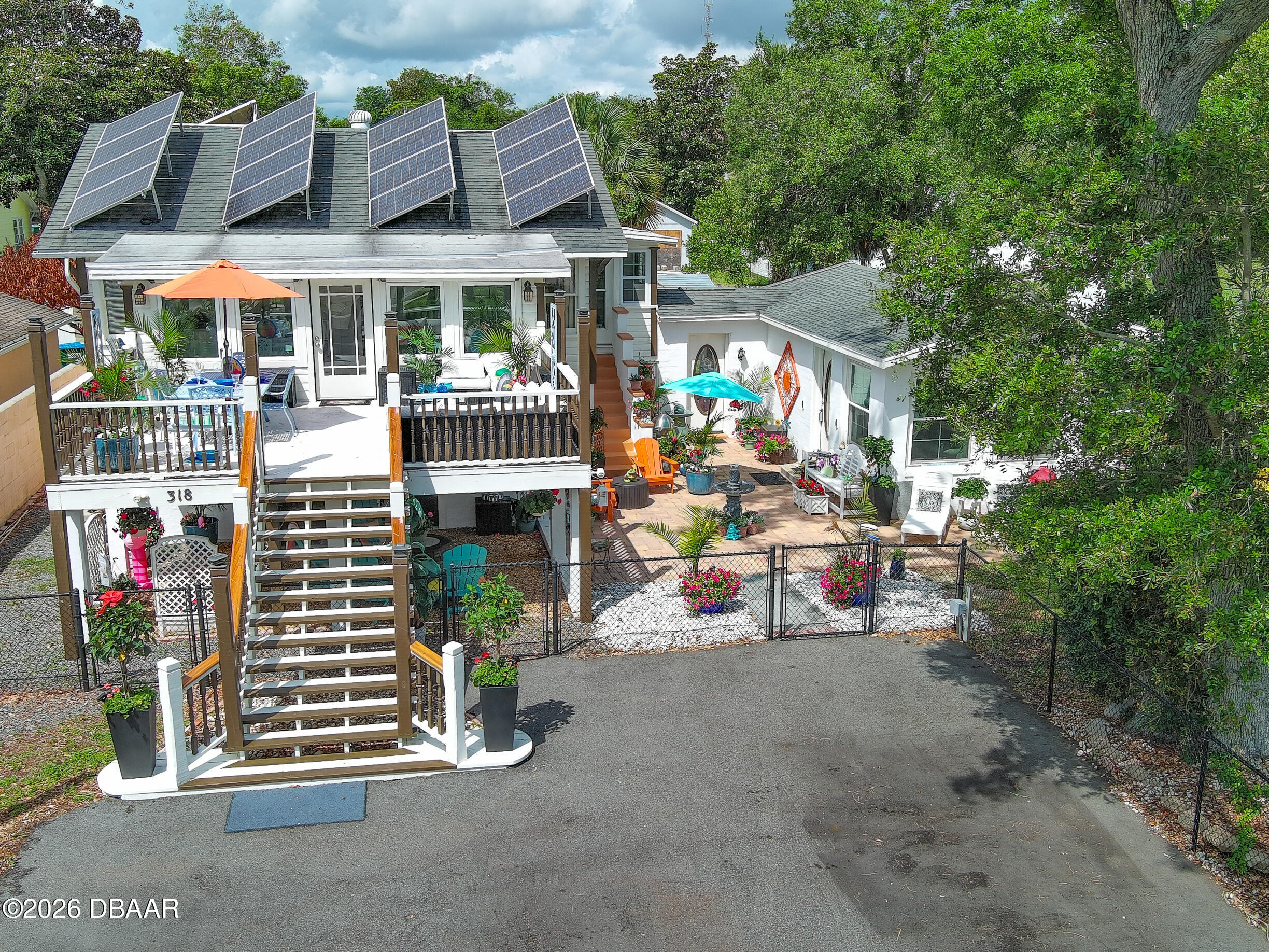 318 Riverside Drive