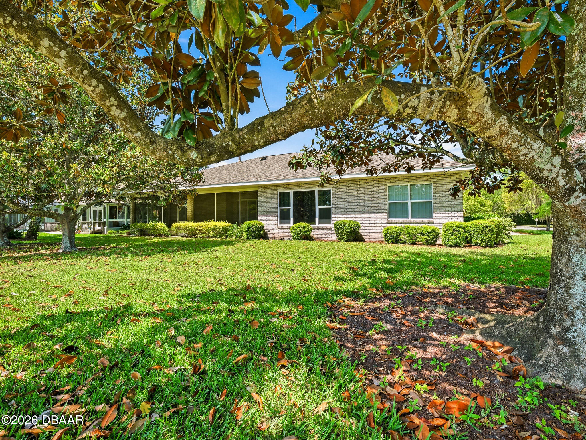 552 Bottlebrush Court