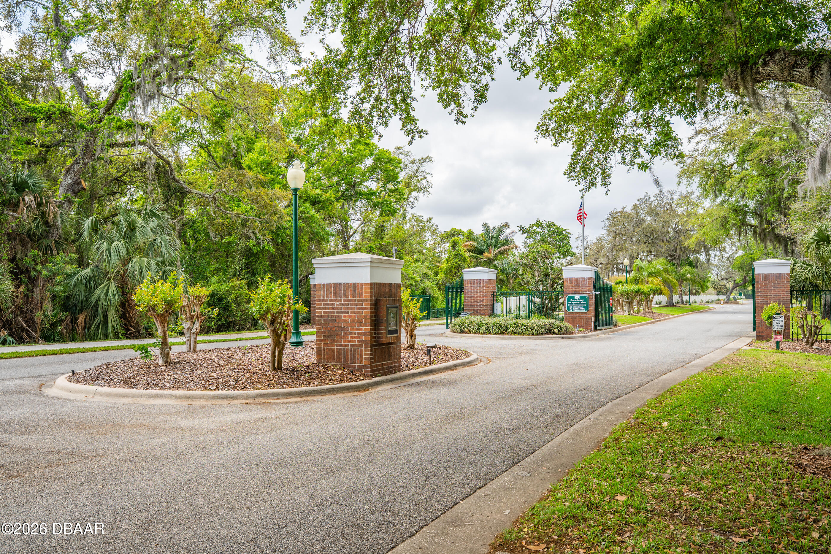 1307 Crepe Myrtle Lane