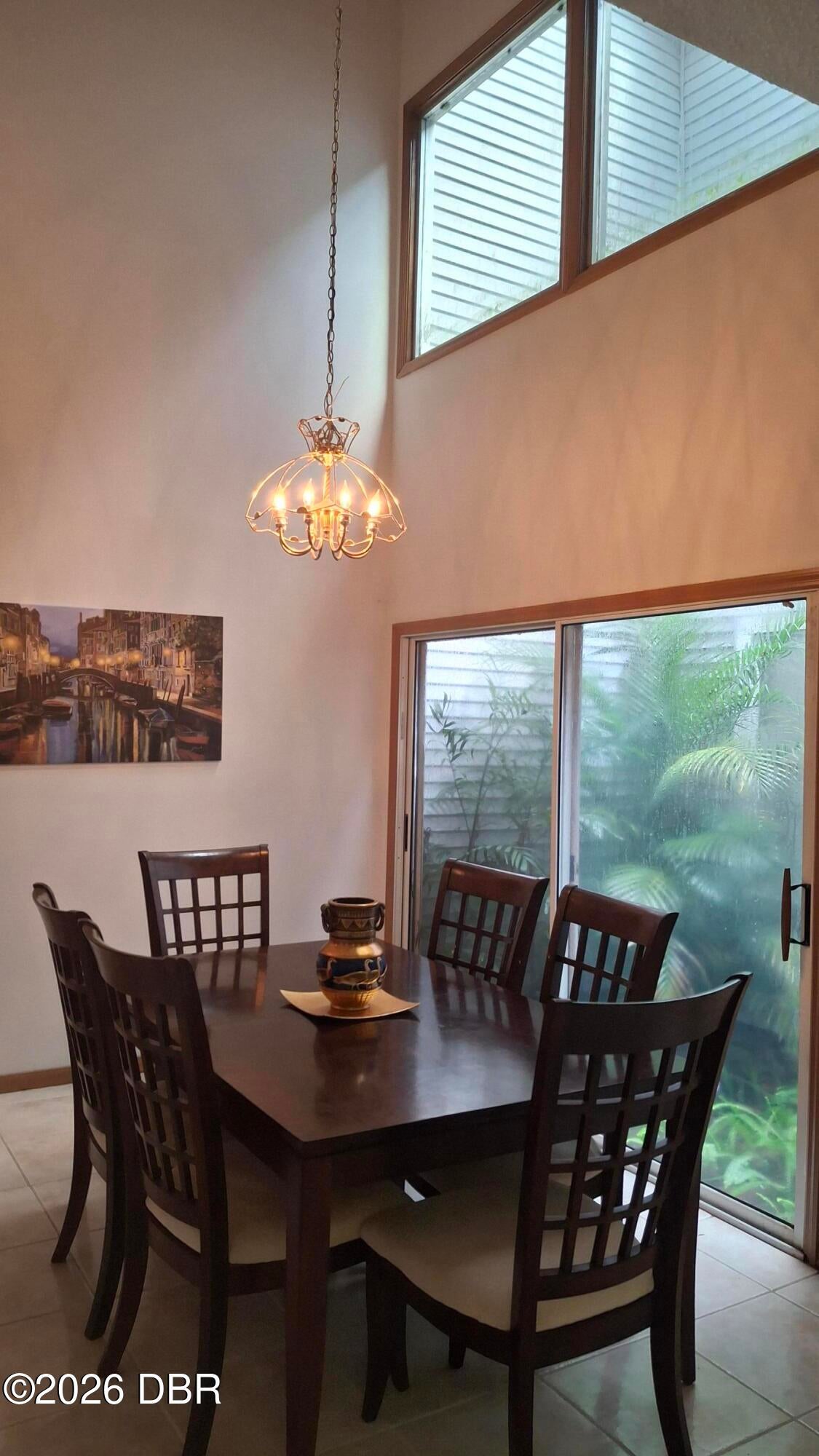 960 S Lakewood Terrace