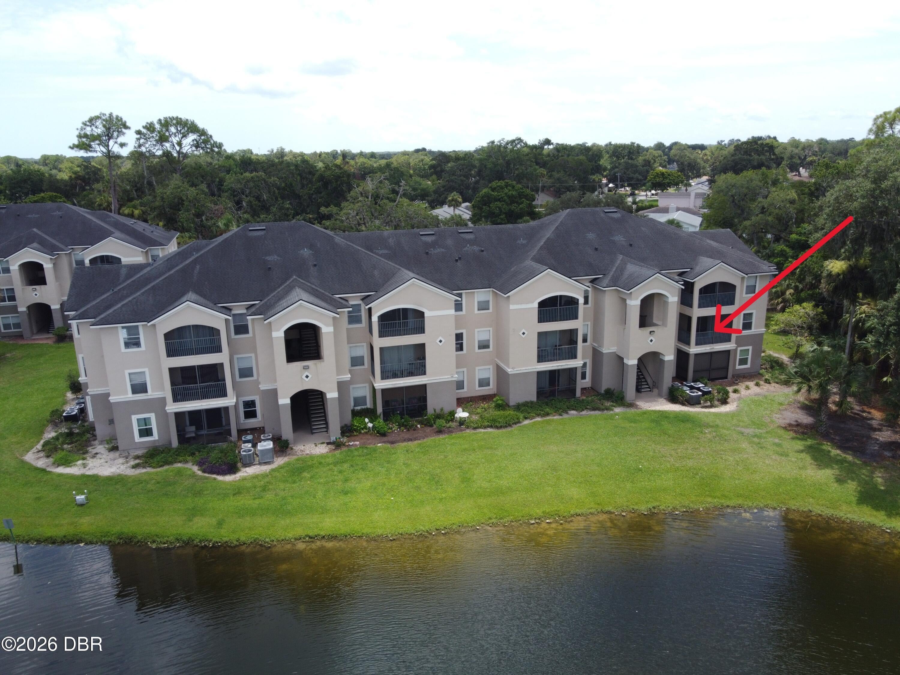 940 Village Trail