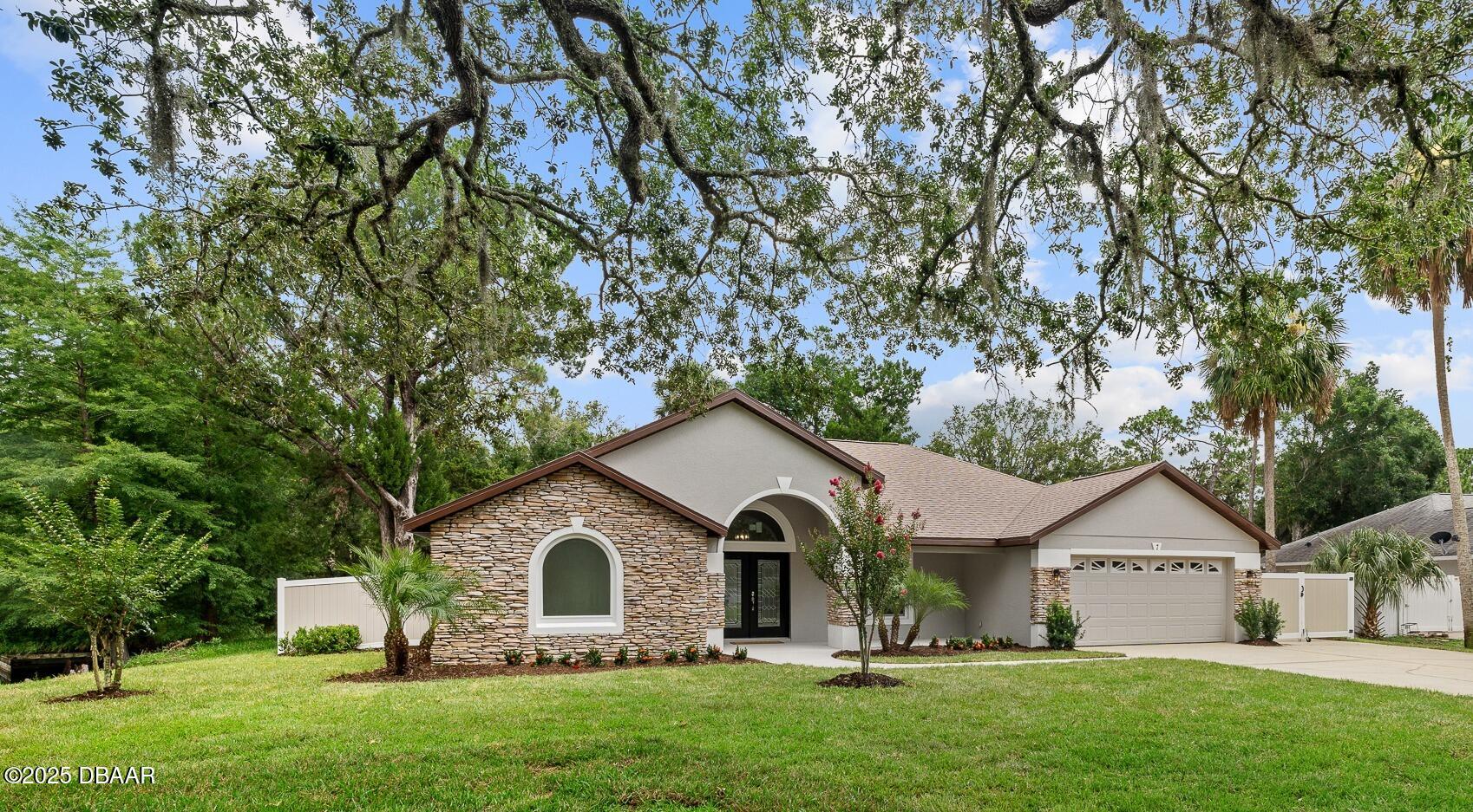 7 Traceway Court