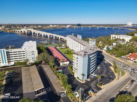 A home in Daytona Beach