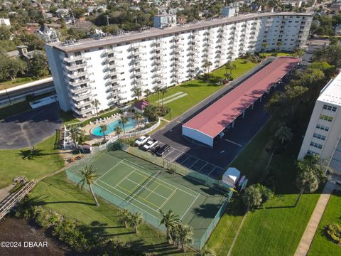 A home in Daytona Beach