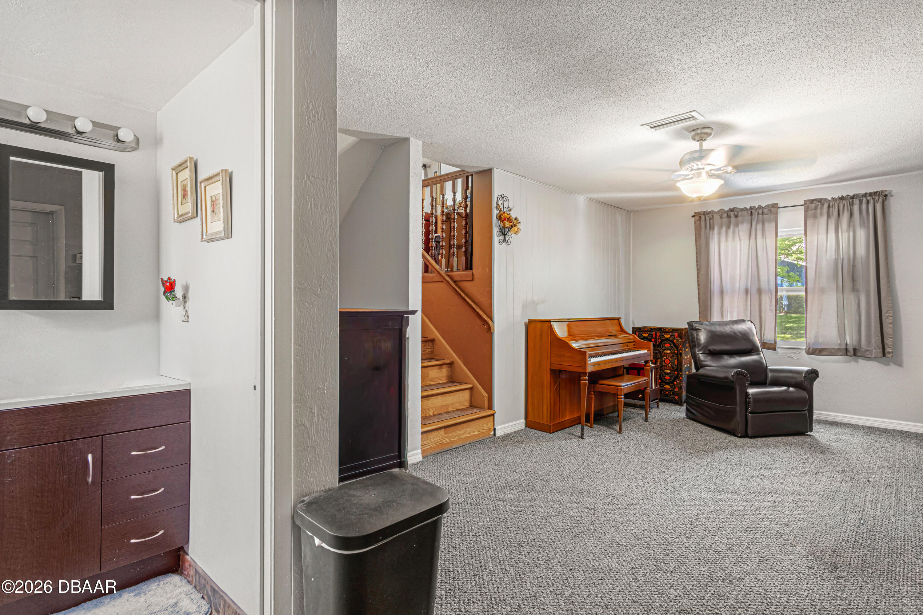 1319 S Paradise Lane