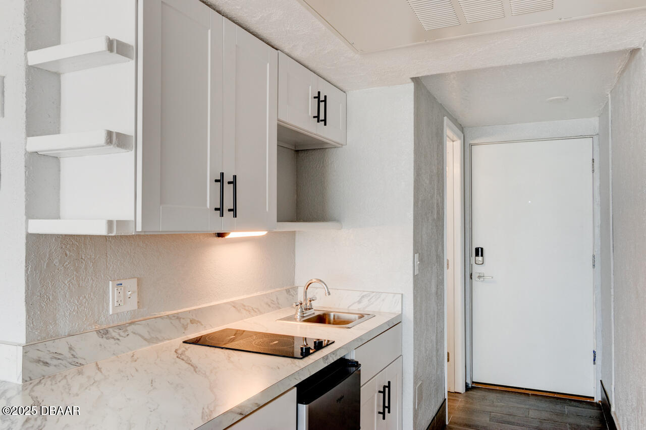 219 S Atlantic Avenue